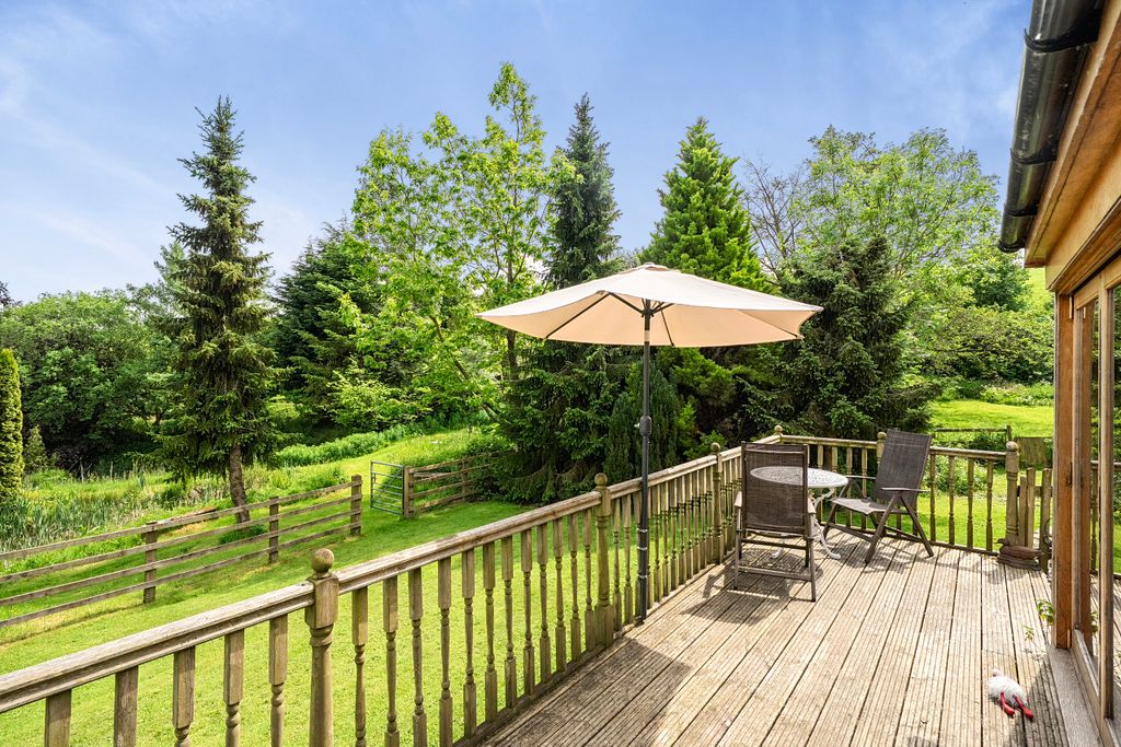 Property photo 2 of 51 1465325 (12)