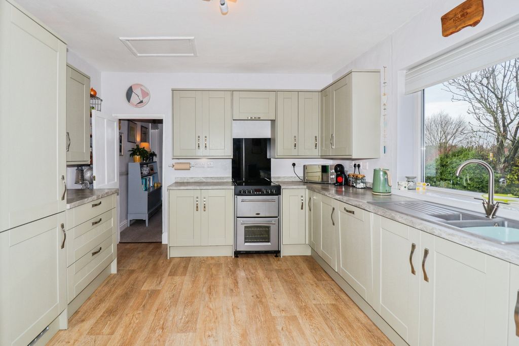 Additional image 11 of 3 bed detached house for saleOld Station Road, Halesworth IP19