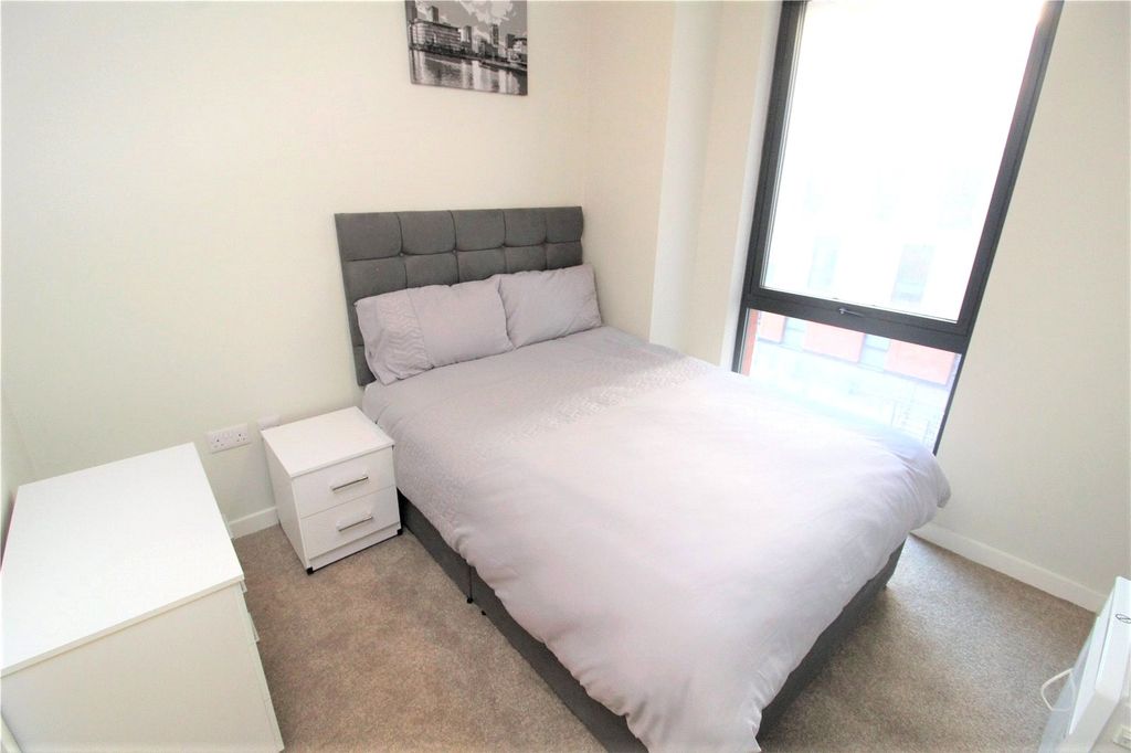 Property photo 3 of 6 Picture No. 12