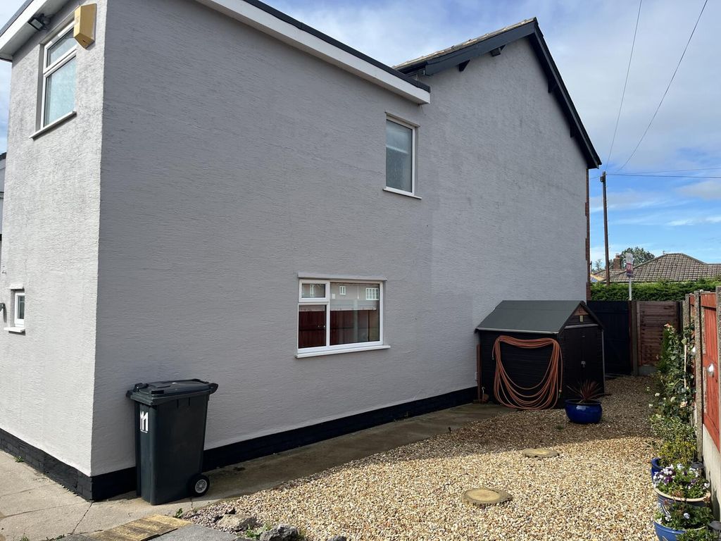 Property photo 2 of 17 Exterior