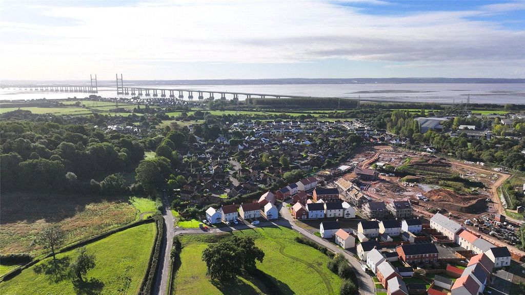 Property photo 2 of 15 Elderwood Parc