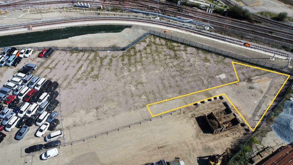 Property photo 1 of 1