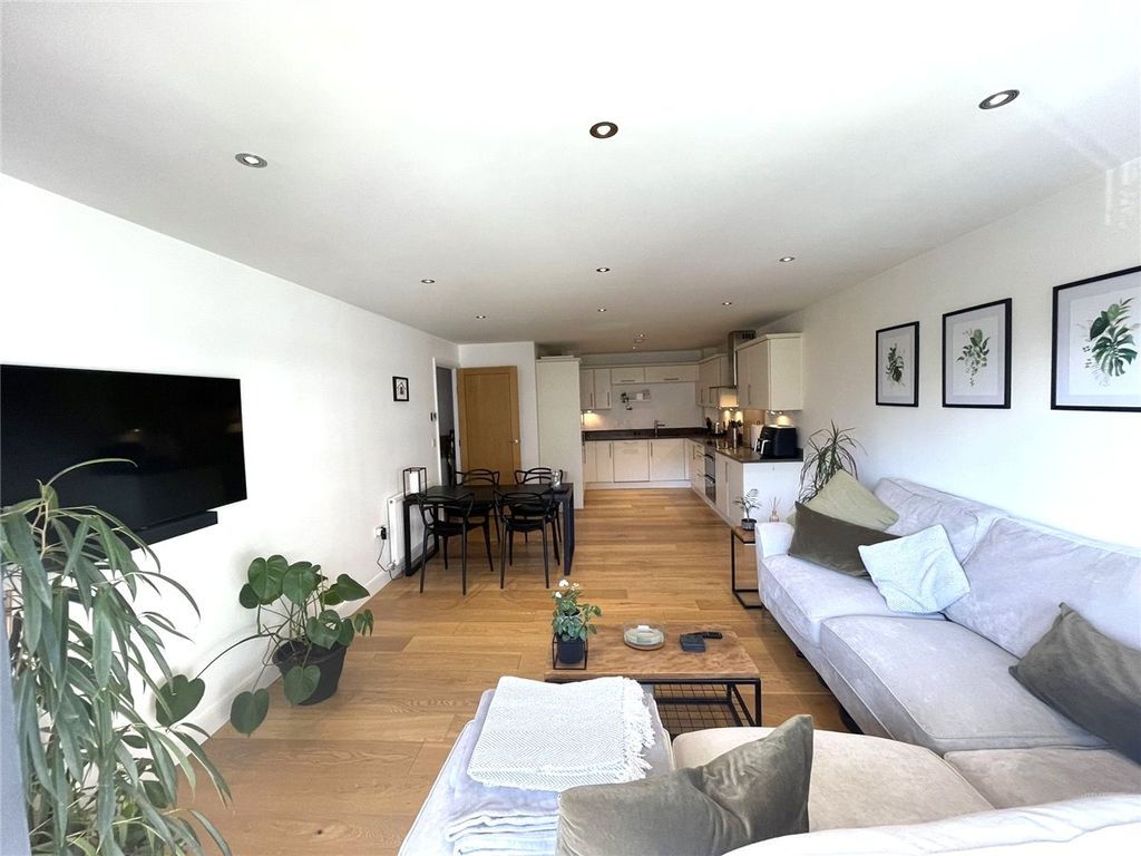 Property photo 2 of 10 Picture No. 05