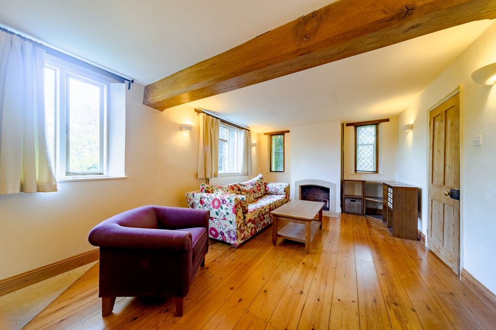 Property photo 3 of 8 Sitting Room