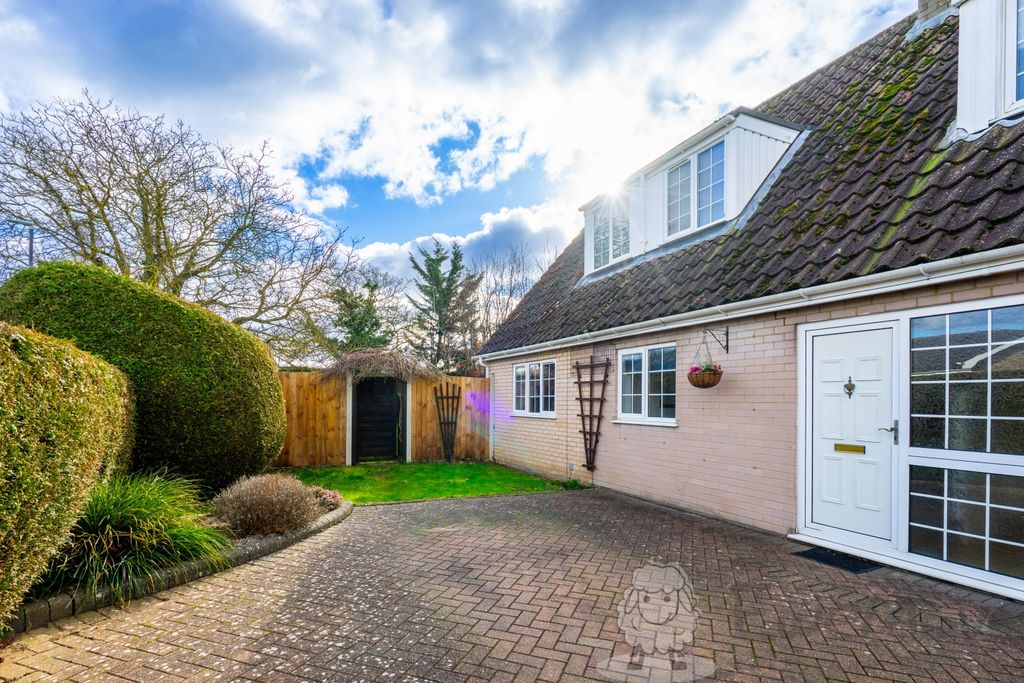 Property photo 1 of 12 Front View