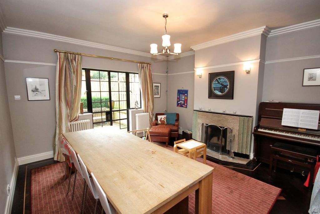 Property photo 3 of 10 Property Photo