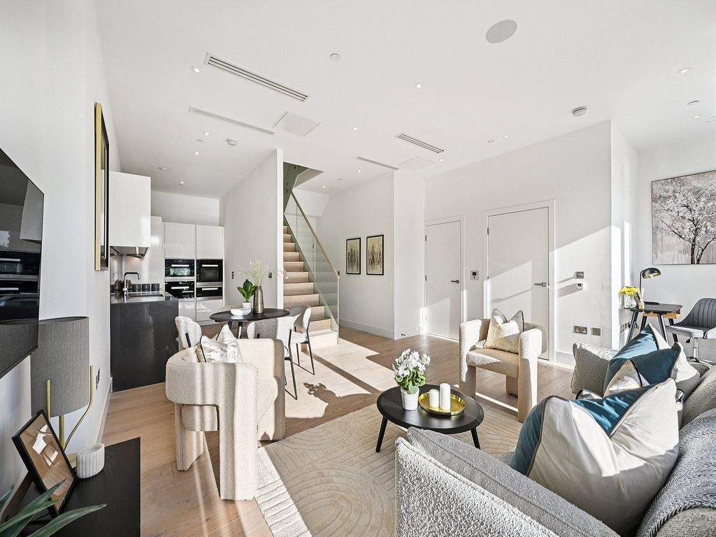 Property photo 3 of 14 Westbourne Apartment