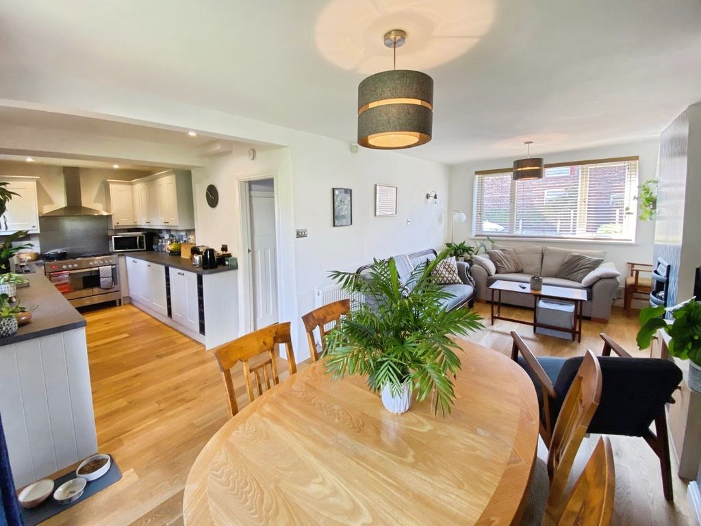 Property photo 2 of 16 Picture 2