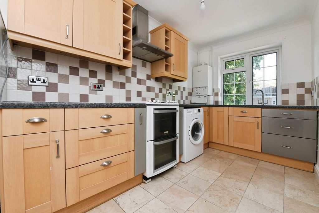 Property photo 2 of 15 Pbox-Img.Jpg