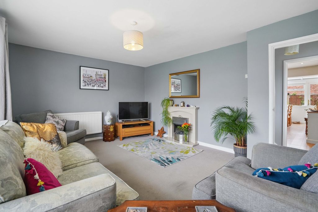 Property photo 3 of 22