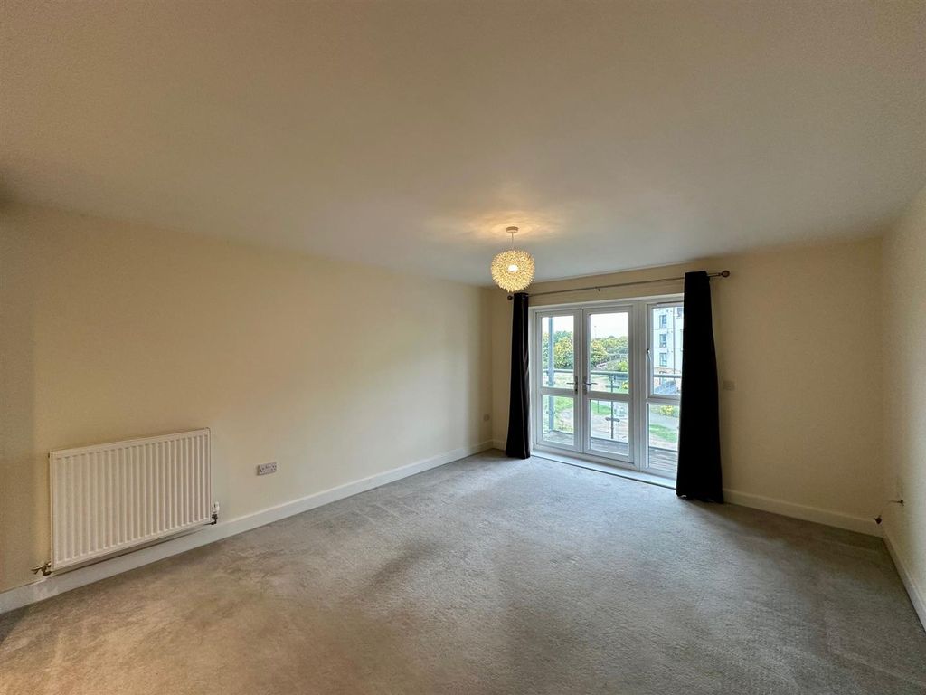 Property photo 2 of 17 Open Plan Lounge/Dining Room