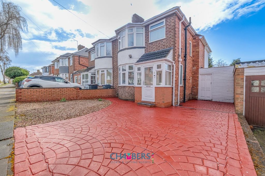 Property photo 1 of 43 Approach