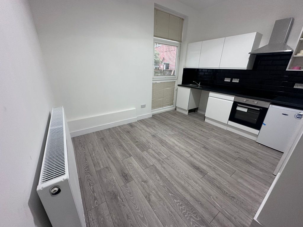 Property photo 2 of 11 Property