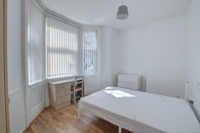 Property photo 2 of 8 Photo 3