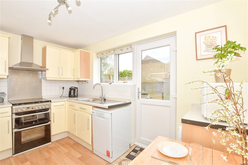 Property photo 3 of 9 Kitchen/Diner