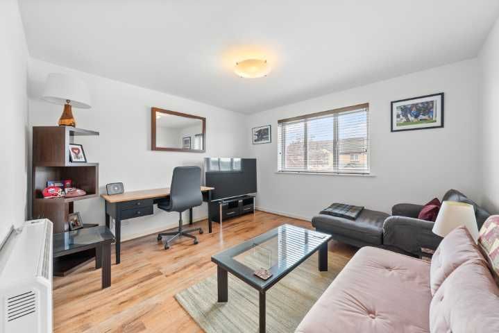 Property photo 2 of 18