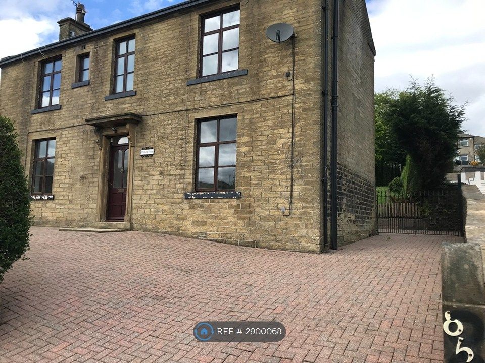 Property photo 2 of 20