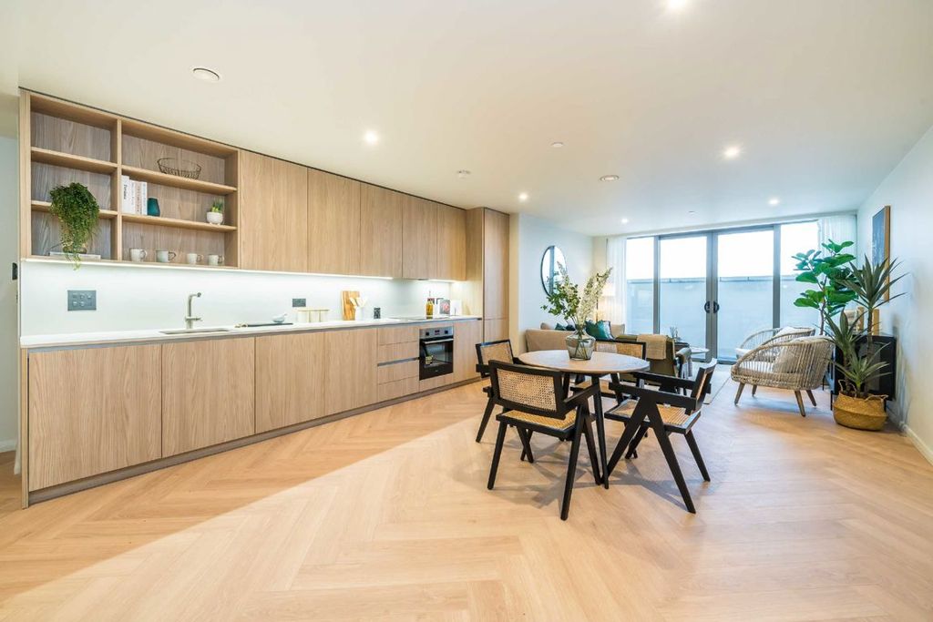 Property photo 1 of 4