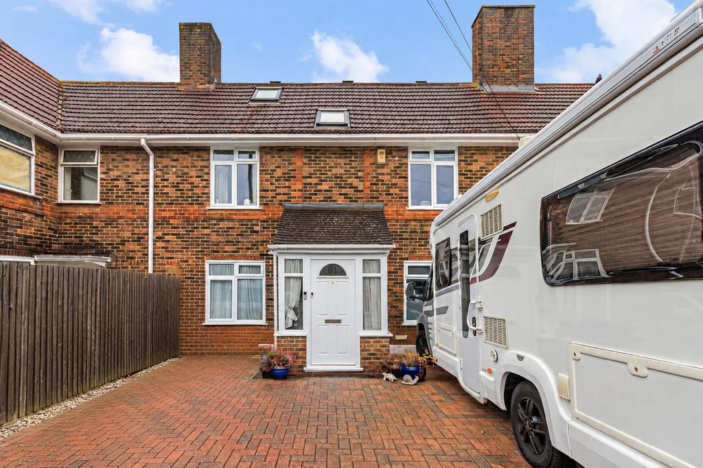 Property photo 1 of 12 Cannon Hill Lane