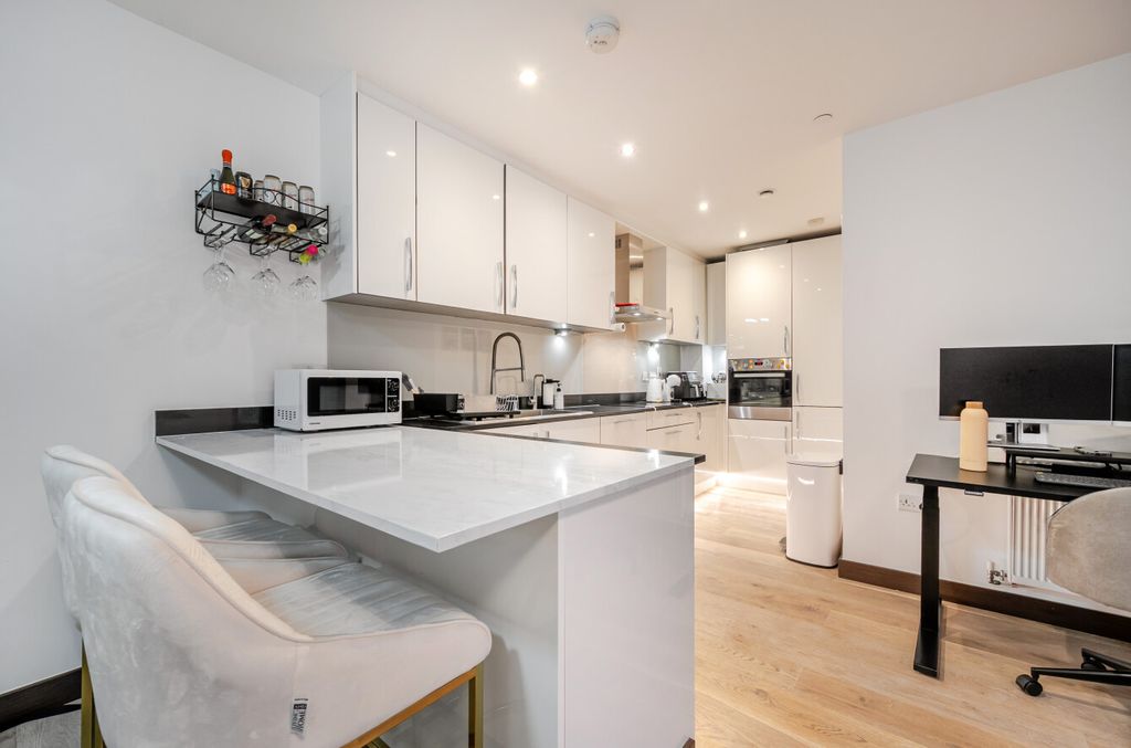 Property photo 2 of 22 1401239-5-6978B70...