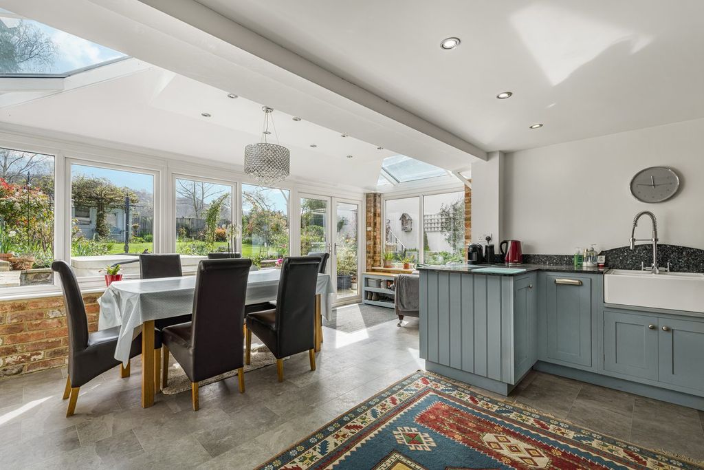 Property photo 2 of 38