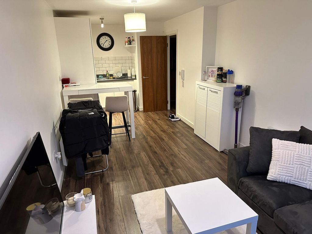 Property photo 3 of 5