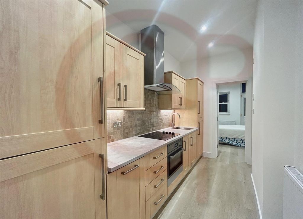 Property photo 2 of 4 Kitchen.Jpg