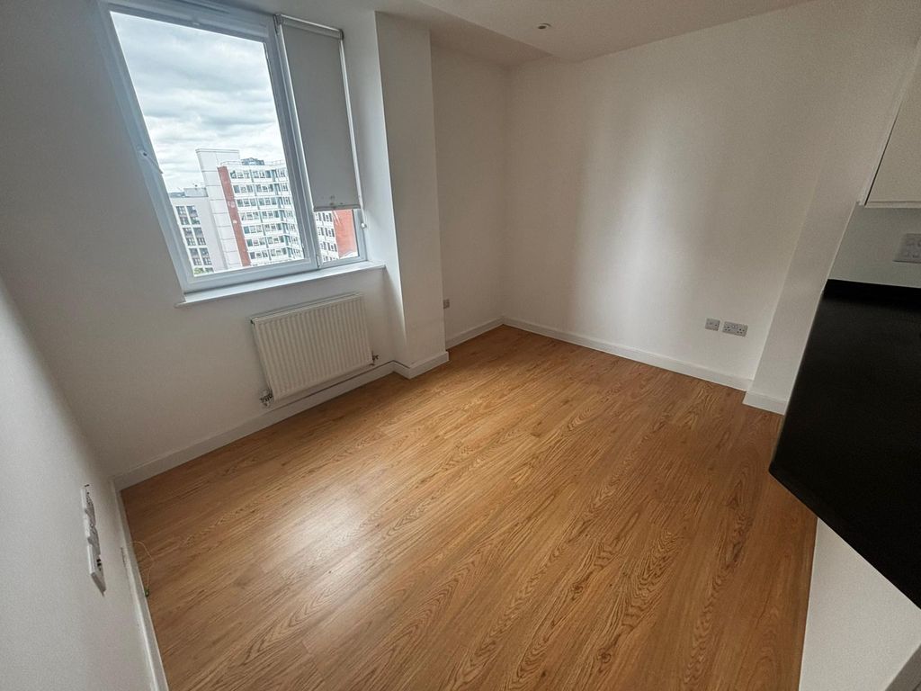 Property photo 3 of 4
