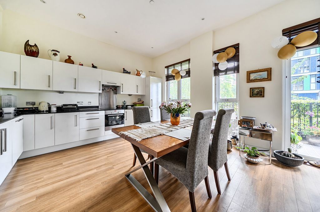 Property photo 3 of 18 1469343-12-6A298E...