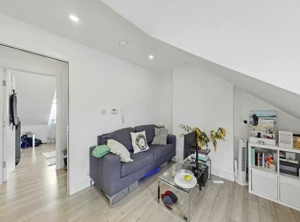 Property photo 3 of 6 Img_497_8_Original.Jpg