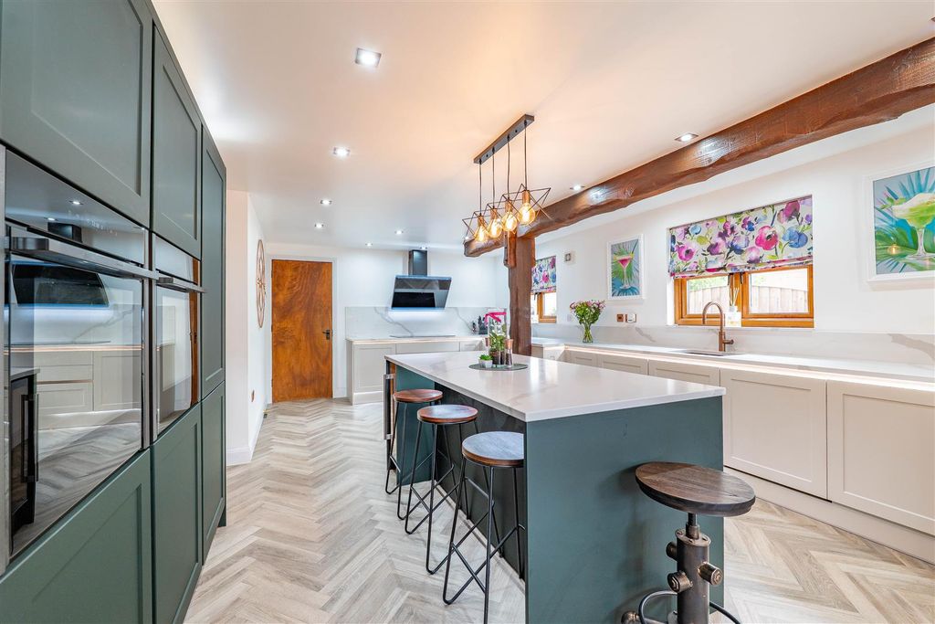 Property photo 3 of 45 Kitchen/Dining Room
