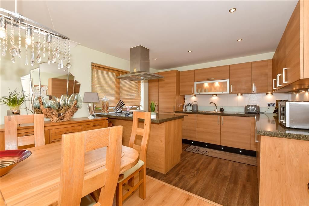 Property photo 3 of 13 Kitchen/Dining Room