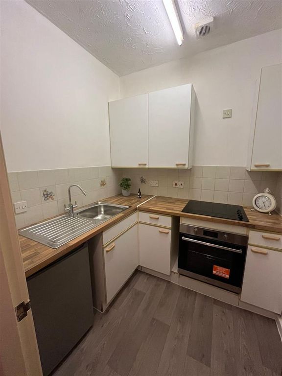 Property photo 2 of 8 17Ab1E7B-9F3A-4Aa6-91B4-872E8Cf98d7E.Jpeg