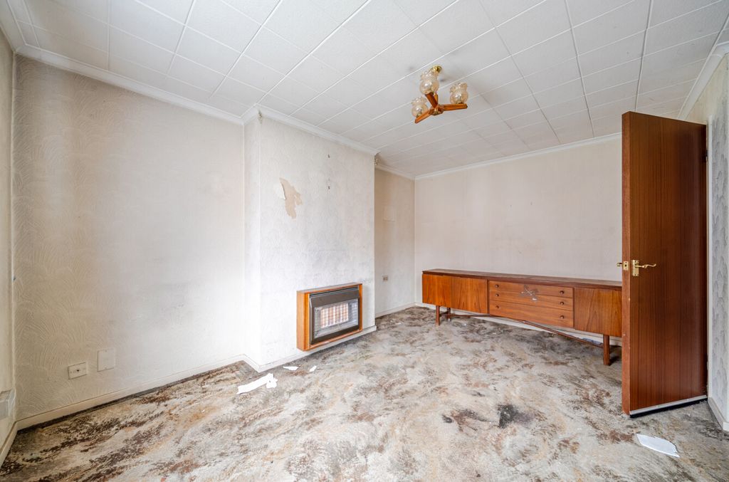 Property photo 2 of 11 1472677-7-6A22E82...