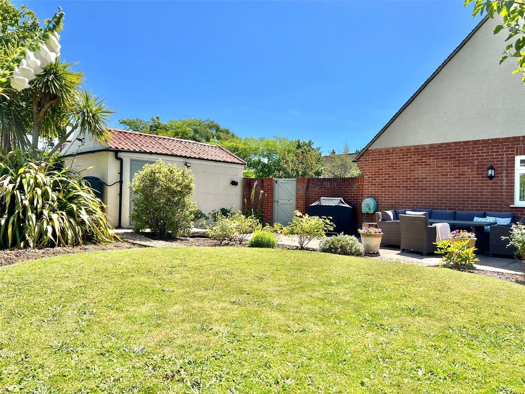 Property photo 2 of 36 Picture No. 54