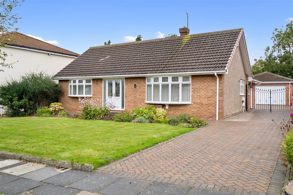 Property photo 1 of 27