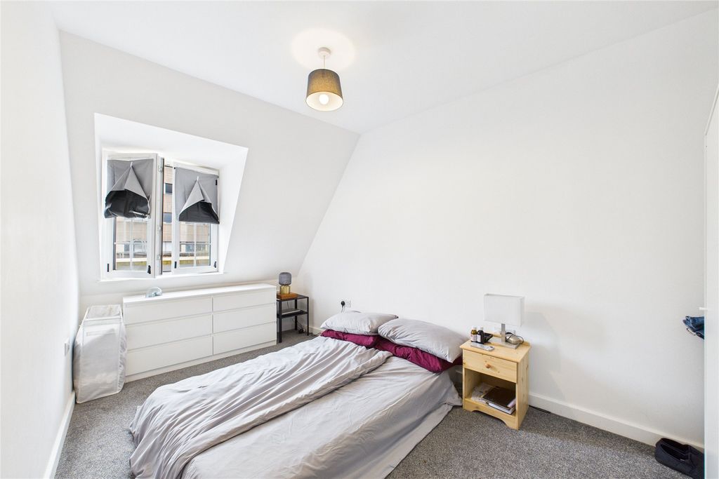 Property photo 3 of 5 Picture No. 02