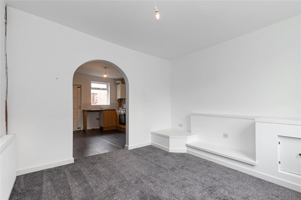 Property photo 2 of 9 Living Room