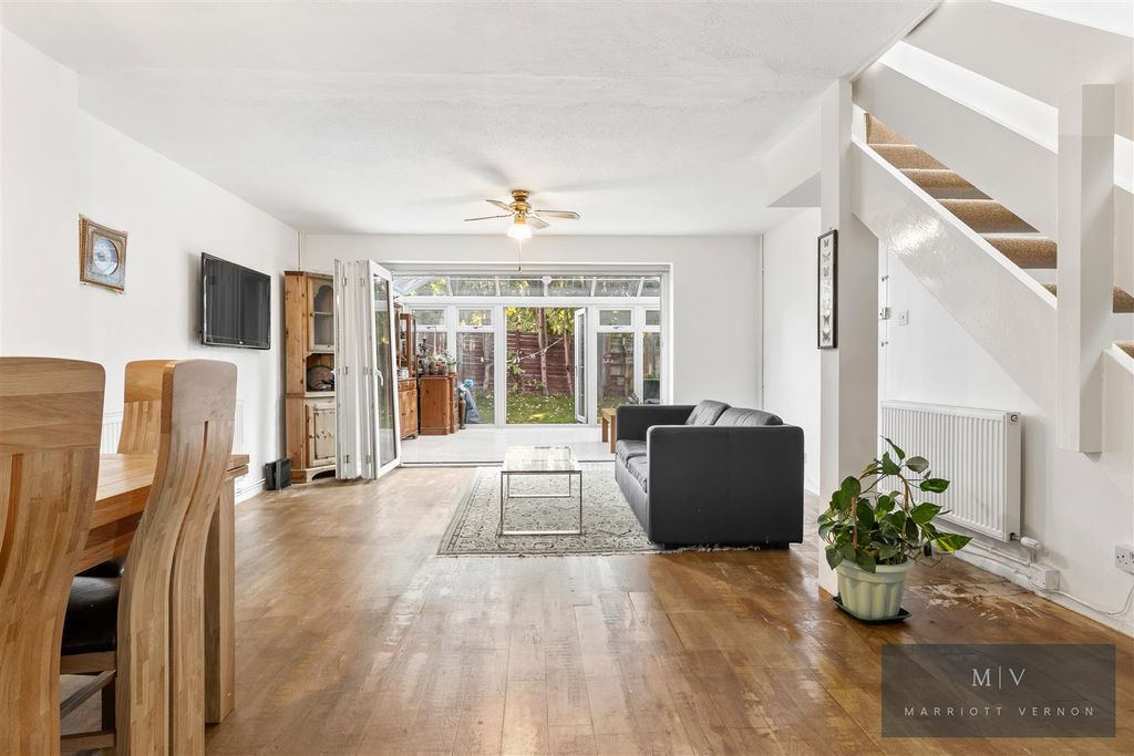 Property photo 2 of 15 Minster Drive 36 MV-2.Jpg