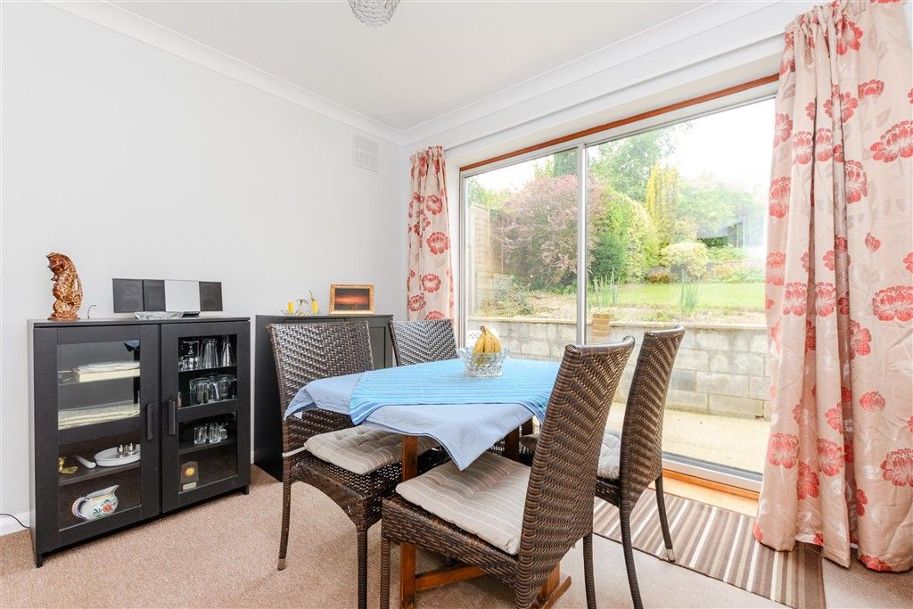 Property photo 1 of 11 Dining Room