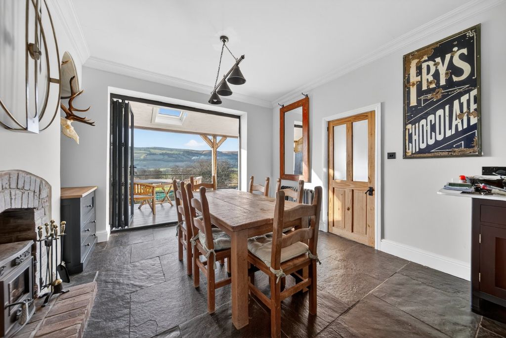 Property photo 2 of 47 Picture 2