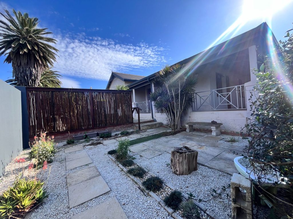 Property photo 3 of 46 1Jf1705661