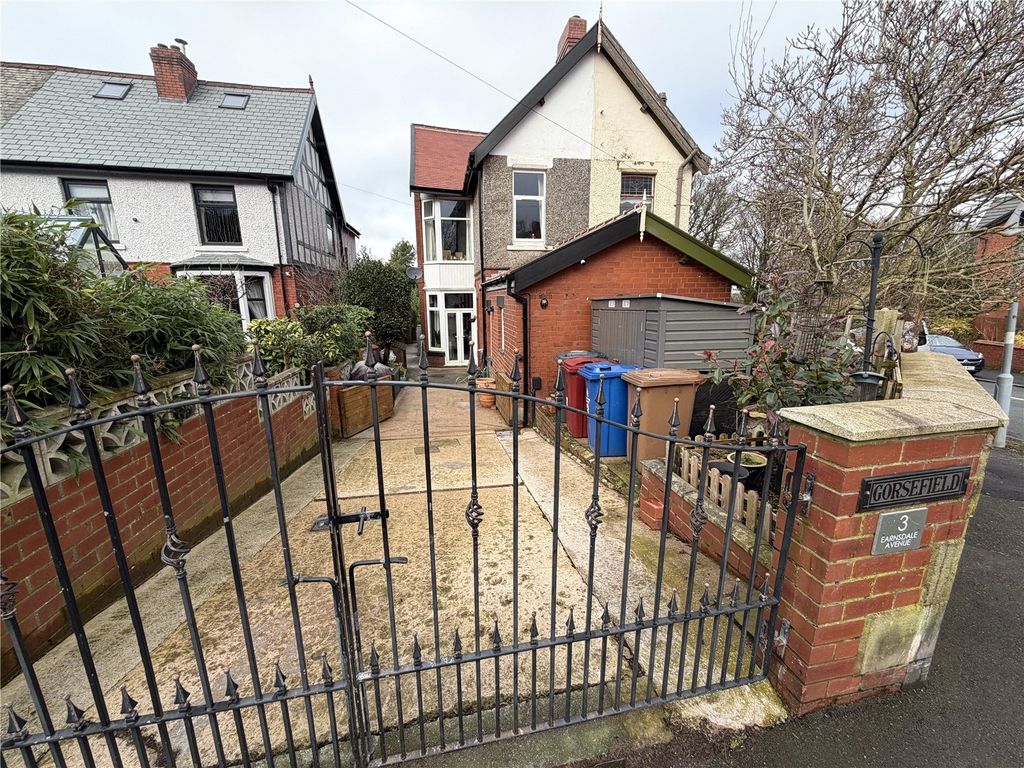 Property photo 1 of 17 Picture No. 11