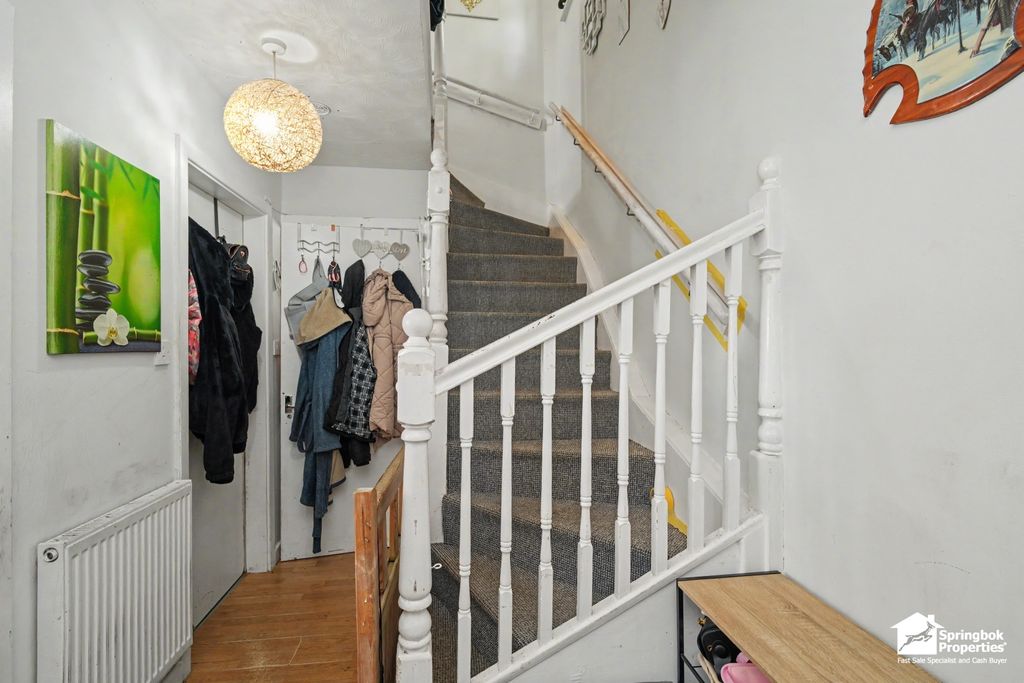 Property photo 2 of 11 Image 1