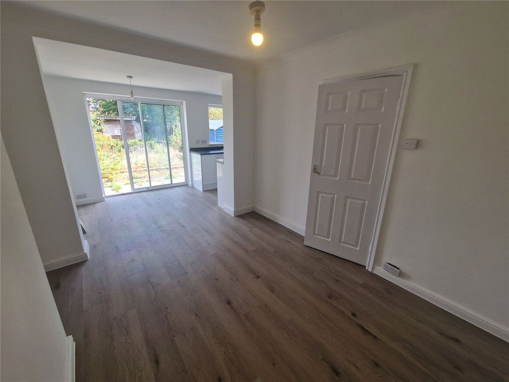 Property photo 3 of 14 Picture No. 13