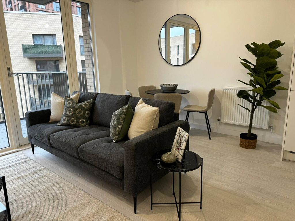 Property photo 3 of 9 Picture No. 18