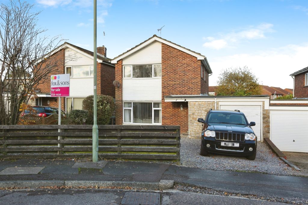Property photo 2 of 18