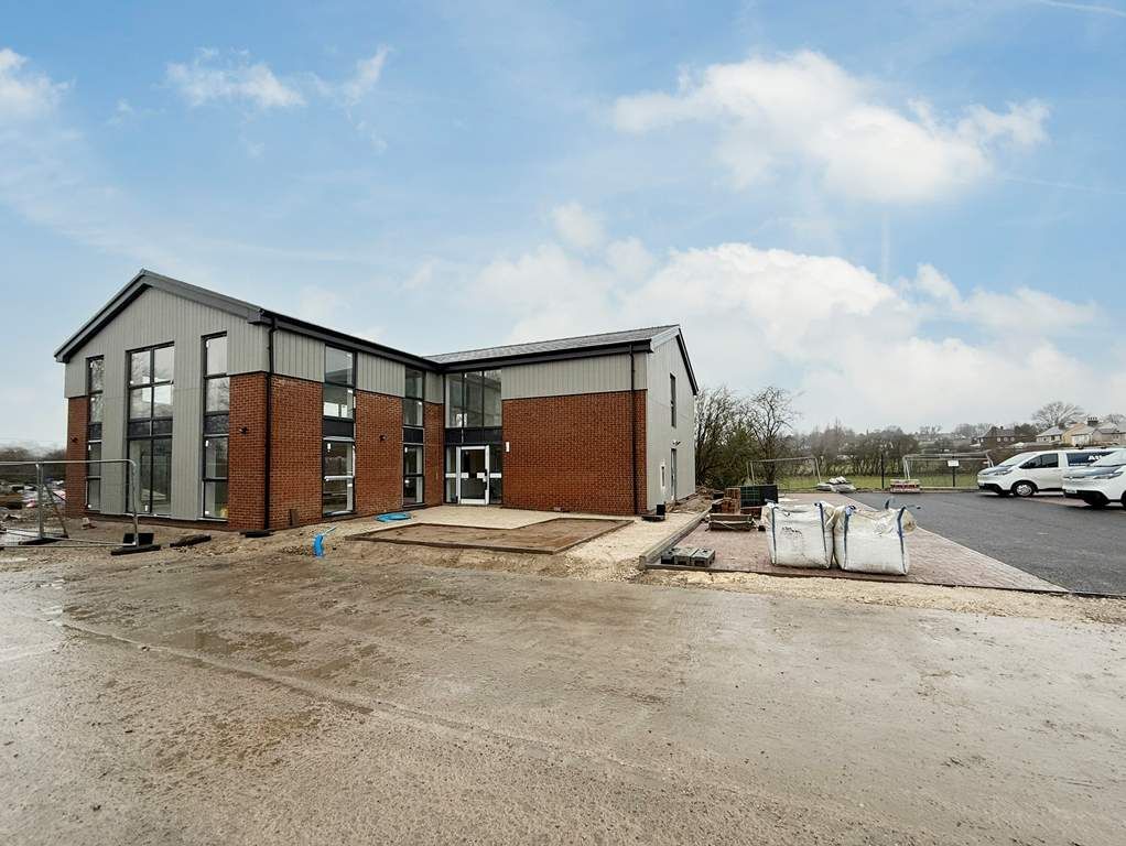 Property photo 1 of 7