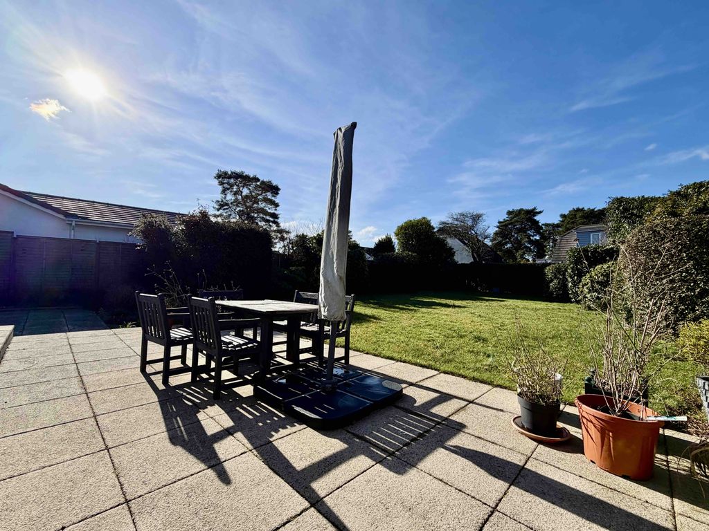 Property photo 3 of 20 Gallery