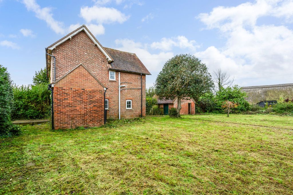 Property photo 3 of 13 1 Church Farm Cottages, Church Farm Lane, Sidlesham, Chichester, West Sussex, Po20 7Rf